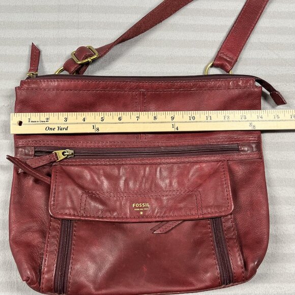 Fossil Leather Crossbody Shoulder Bag Purse Womens Burgundy Oxblood Zip Pockets - Picture 11 of 12